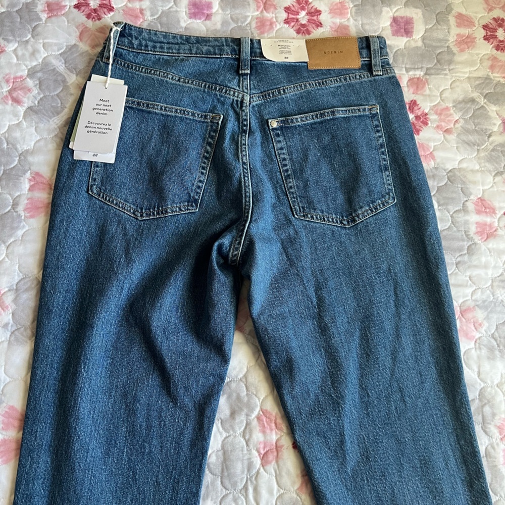 NWT H&M Mom Jeans Women's High Rise Medium Wash Blue Jeans Size 10 NEW